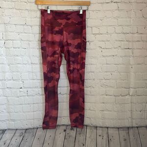 Athleta Women’s Red Camouflage Leggings size xs